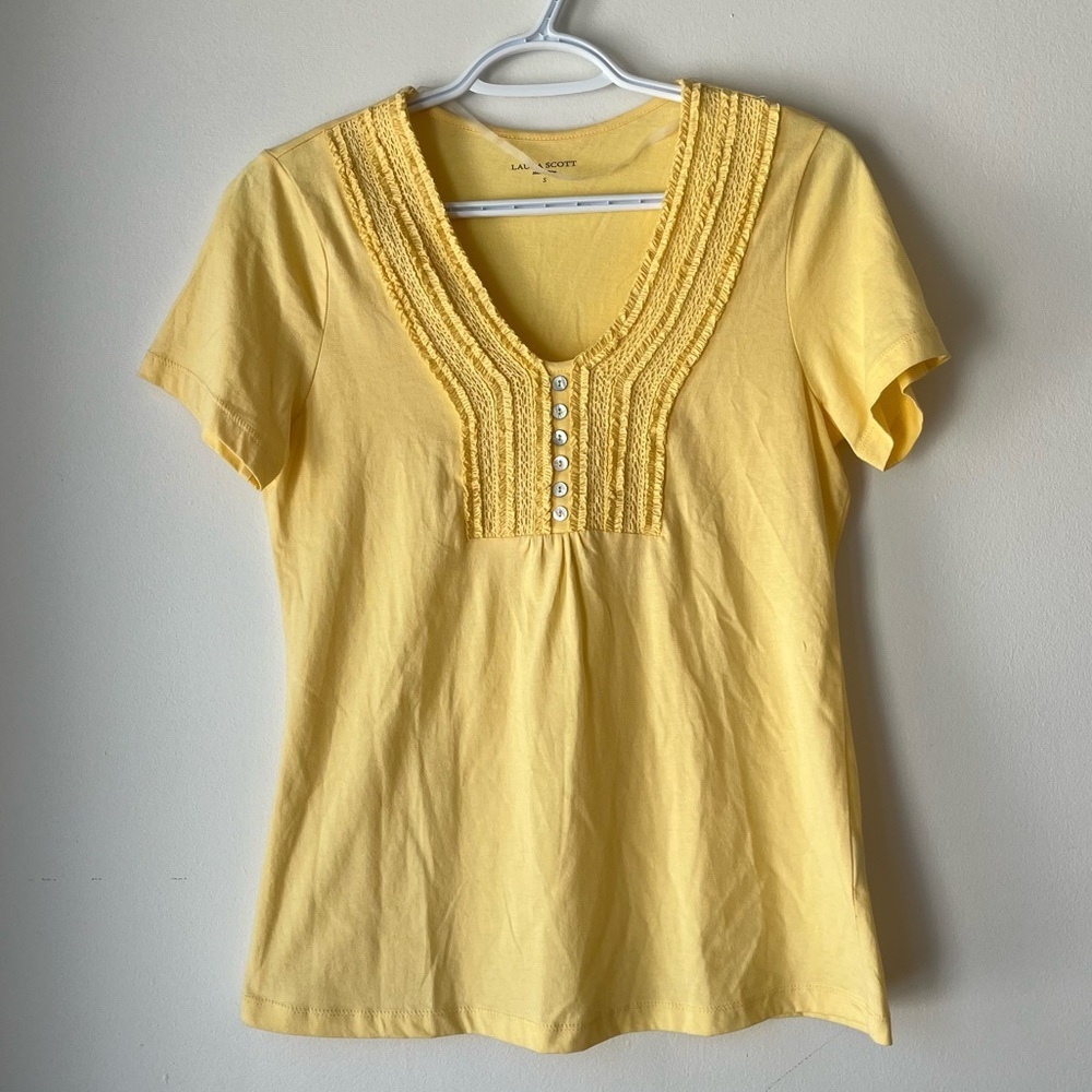 Lauren Scott yellow short sleeve iridescent  buttons spring Easter shirt small